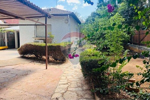 מכירה-מגרש לבניה-הרצליה, ישראל-830721053-352