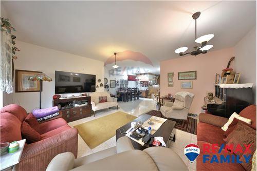 For Sale-Cottage-11 התאנים  -  Kiryat Ata, Israel-51041098-20