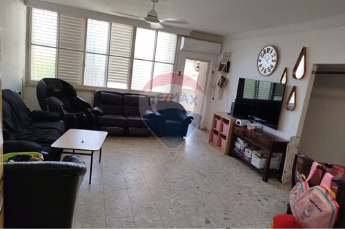 מכירה-דירה-מרכז העיר  -  כפר סבא, ישראל-830071237-36
