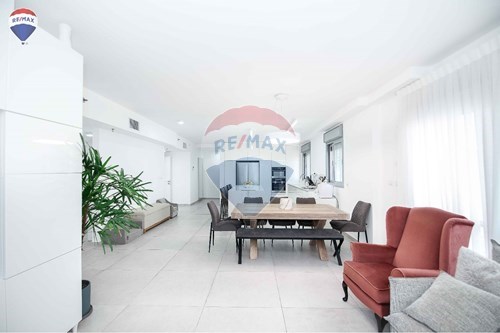 מכירה-דירה-רעננה, ישראל-830061227-4