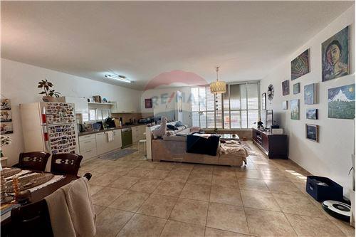 For Sale-Condo/Apartment-31 הגדוד העברי  -  Kiryat Haim, Israel-51041032-335