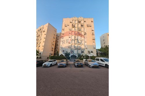 מכירה-דירה-10 חיים לנדאו  - שכונה ד'  -  באר שבע, ישראל-831491367-80
