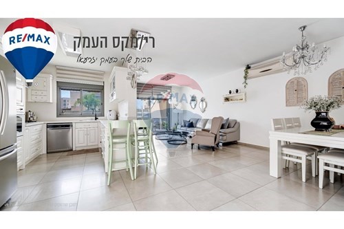 מכירה-טאונהאוס-מגדל העמק, ישראל-51831035-1
