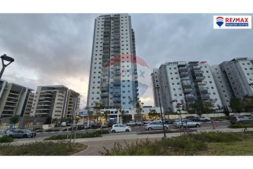 מכירה-בניין משותף-10 הנרייטה סאלד  - כרמי גת  -  קרית גת, ישראל-50251027-1110