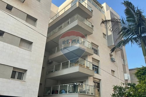 מכירה-דירה-9 ויצמן  - מרכז העיר  -  נהריה, ישראל-830851120-310