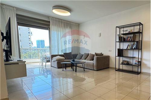 מכירה-דירה-הוד השרון, ישראל-831471033-642
