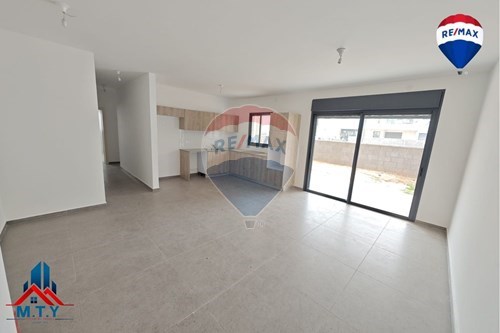 Residential - Garden Apartment - Lod, Israel - HE