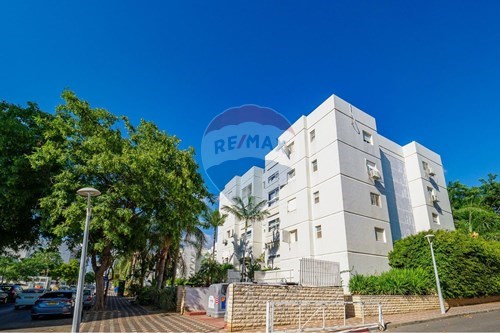For Sale-Condo/Apartment-42 הזמיר  - Green Nahariya  -  Nehariya, Israel-830851243-52