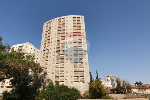 מכירה-דירה-24 יד ושם  - שכונה ג'  -  באר שבע, ישראל-831491041-415