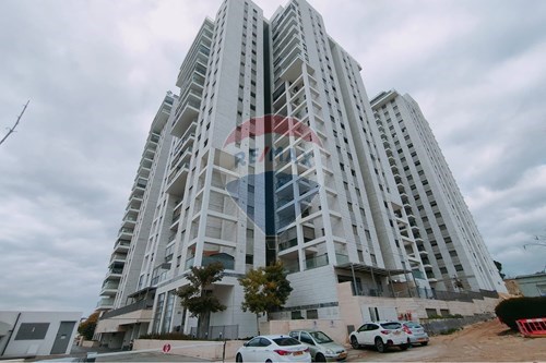 מכירה-בניין משותף-111 היסמין  -  קרית גת, ישראל-50251027-1097