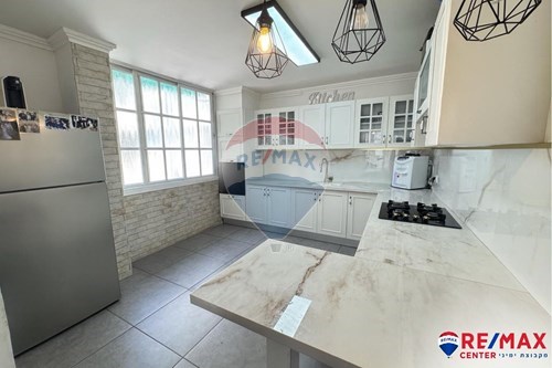 מכירה-דירה-נאות רחל  -  חולון, ישראל-51591086-6