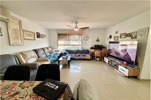 For Sale-Condo/Apartment-78 זבולון  -  Kiryat Ata, Israel-51041082-81
