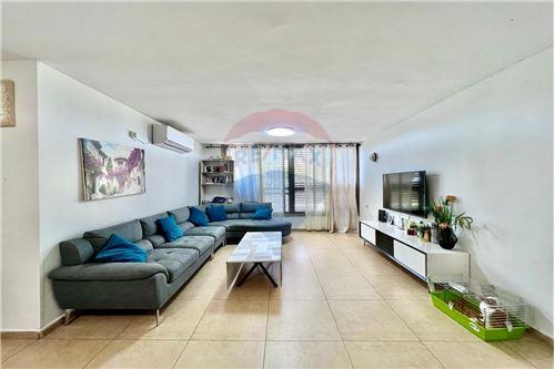 מכירה-דירה-רמת חן  -  נתניה, ישראל-830181190-199