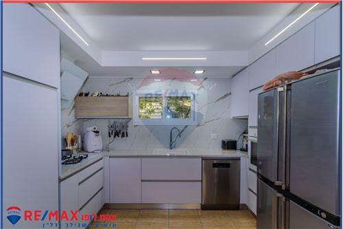מכירה-דו משפחתי-עפולה, ישראל-830541027-1201