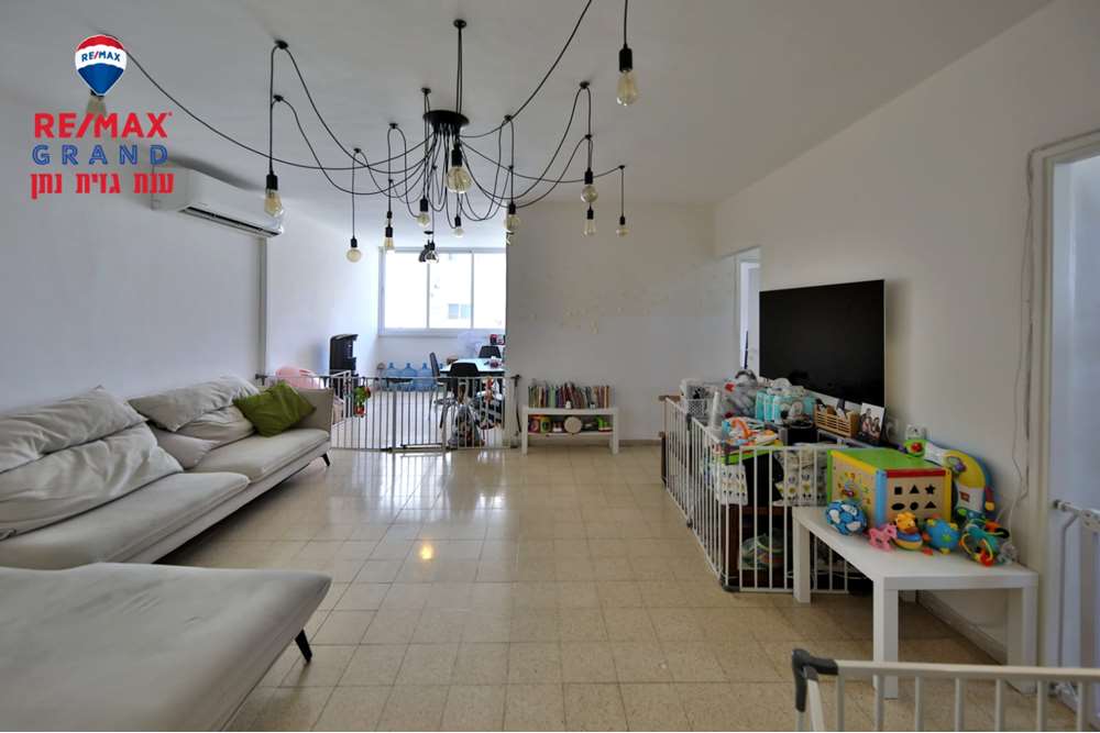 Condo/Apartment For Sale Haifa, Israel 5095107279