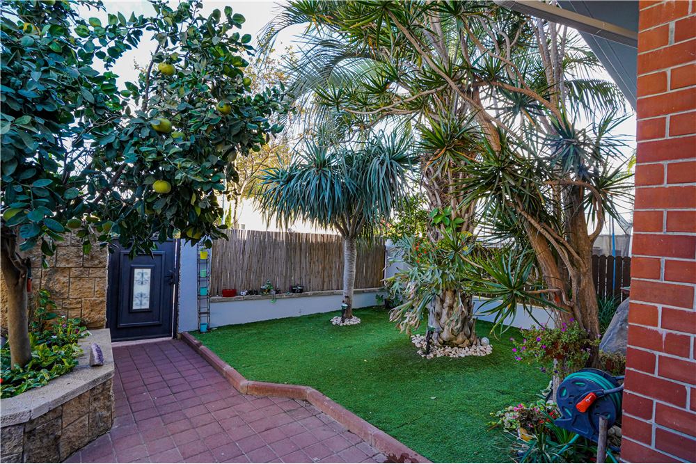 Two Level House For Sale Kfar Yona Israel 51211008 10