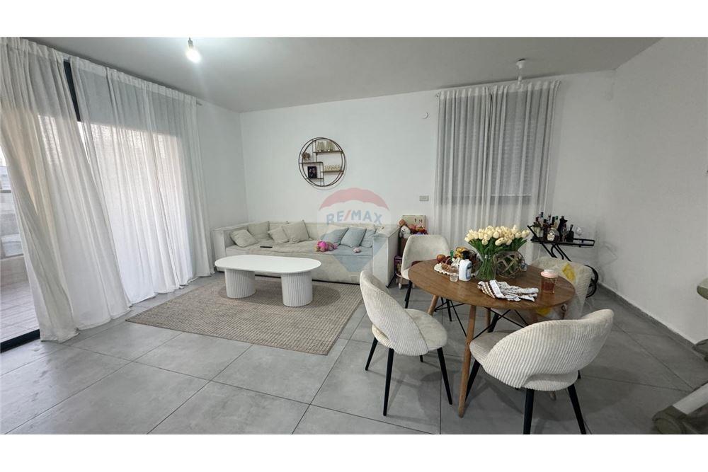 Residential - ਕੌਂਡੋ/ਅਪਾਰਟਮੈਂਟ - עפולה, ישראל - HE - 13 - 830541027-1250