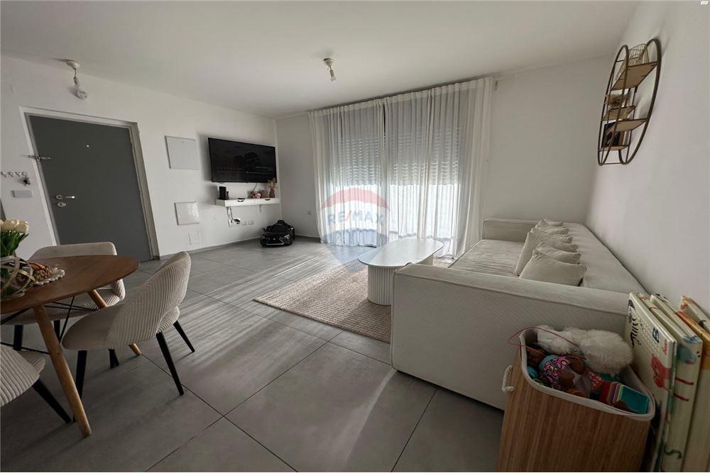 Residential - ਕੌਂਡੋ/ਅਪਾਰਟਮੈਂਟ - עפולה, ישראל - HE - 22 - 830541027-1250