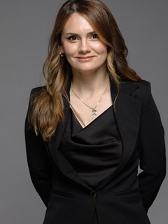 Associate in Training - Griselda Hallaçi - RE/MAX Home Group