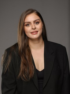Team Leader - Vanessa Idrizaj - RE/MAX Home Group
