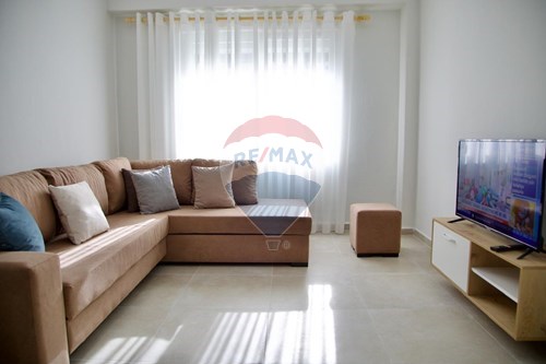 APARTAMENT ME QIRA NE GOLEM NE NDERTES TE RE