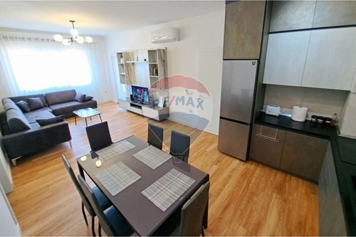 Residential - Condo/Apartment - Rruga Qemal Stafa, Pazari I Ri, Tiranë - AL