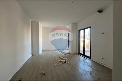 Residential - Condo/Apartment - Rruga Tefta Tashko, Tiranë - AL