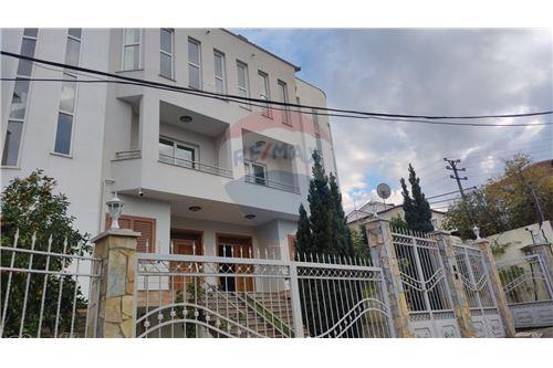 For Rent/Lease-Villa-Rr. Islam Rusi  -  Porcelan - Kodra e Priftit, Albania-530261058-58