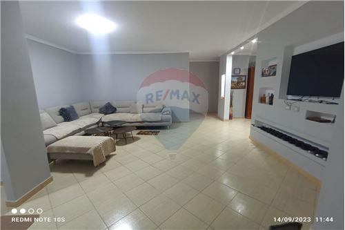 Në Shitje-Apartament-Rruga Lef Sallata  - Shkolla e muzikes  -  Vlorë, Shqipëri-530401011-75