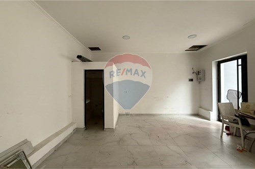Commercial - Shop Single Tenant - Rruga Aleksandër Moisiu, Kinostudio, Tiranë - AL