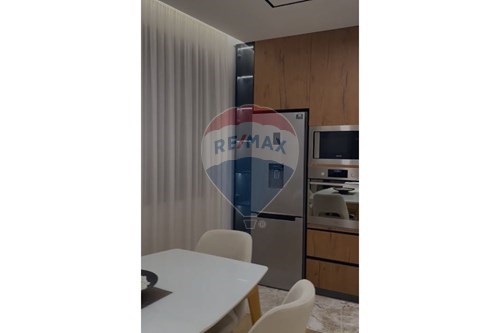 Jepet apartament me qira pranë Bohemit