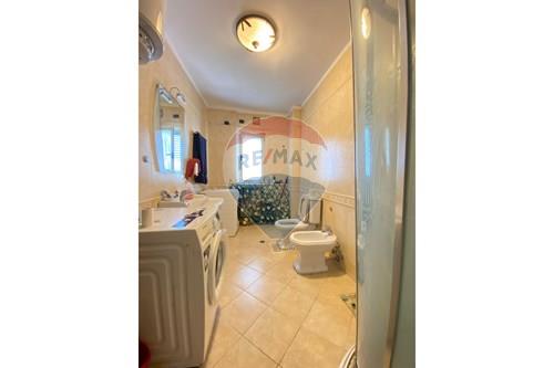 Apartament - Në Shitje - Tirana e Re - Liqeni i Tiranës, Shqipëri - FOTO12 PISHIN.jpg - 530161039-98 Apartament - Në Shitje - Tirana e Re - Liqeni i Tiranës, Shqipëri - FOTO12 PISHIN.jpg - 530161039-98