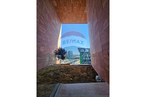 Commercial - Office - Rruga Kristo Luarasi, Tiranë - AL