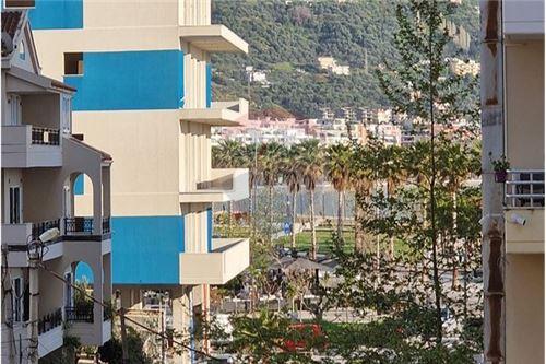 Në Shitje-Apartament-Rruga Murat Terbaci  - Lungomare  -  Vlorë, Shqipëri-530401002-306