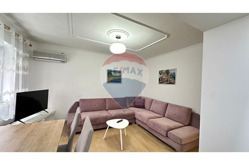 Residential - Condo/Apartment - Myslym Shyri, Tiranë - AL