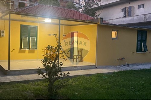 Residential - Villa - Ish Fusha e Aviacionit, Ish Fusha e Aviacionit, Tiranë - AL