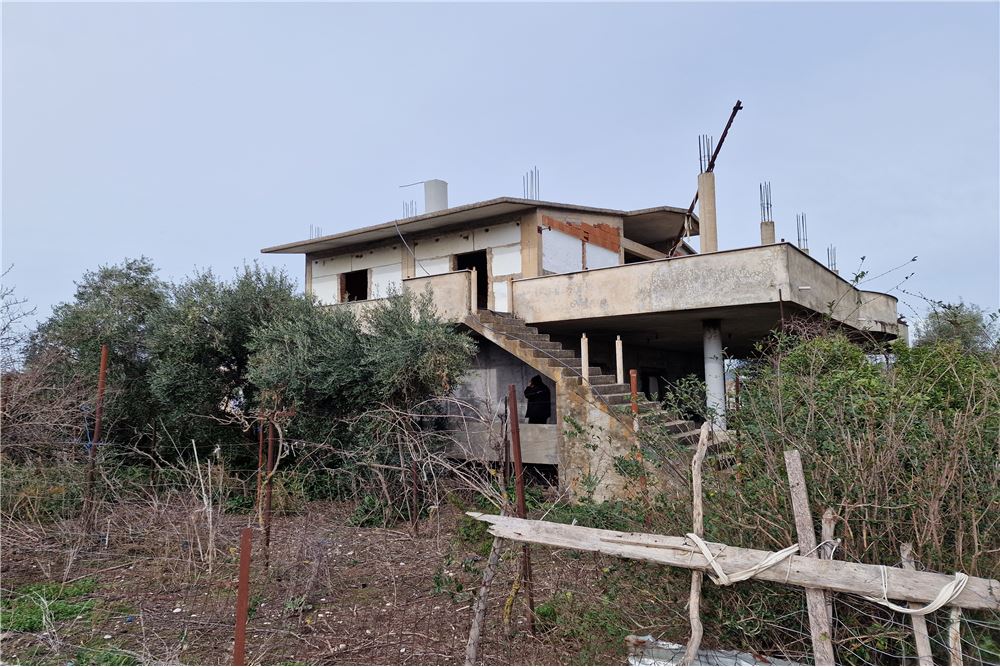 Whole apartment building For Sale Vlorë, Albania 530401002486