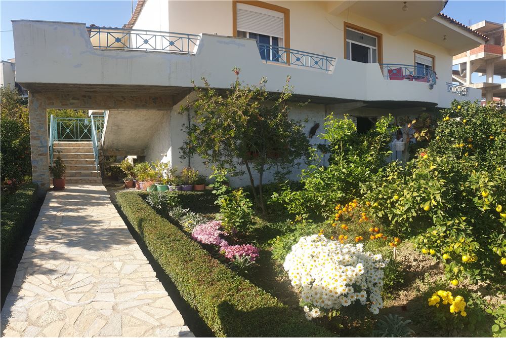 Whole apartment building For Sale Fier, Albania 53030100575