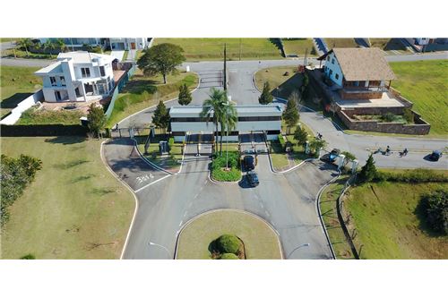 Condomínio Villagio Paradiso