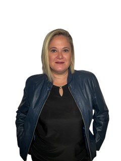 Associate - Deborah Lopes Team - RE/MAX SHARE