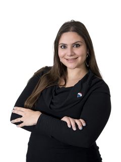 Adriana Campestrini - RE/MAX BUSINESS