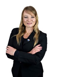 Associate in Training - Denise Jaluska - RE/MAX ROYALE