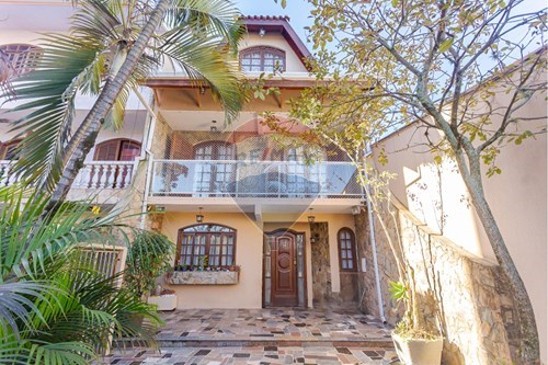 Venda-Sobrado-R. Dom Pedro I , 1137  - Água Verde , Curitiba , Paraná , 80620130-560371010-50