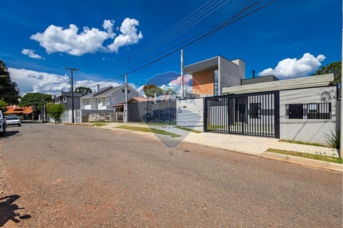 Venda-Casa-Rua Frederico Trevisan , 30  - Butiatuvinha , Curitiba , Paraná , 82320-172-560341161-28