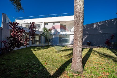 Venda-Casa-Rua Prefeito Ângelo Lopes , 2391  - Graciosa Country Club  - Hugo Lange , Curitiba , Paraná , 80040252-560391003-184