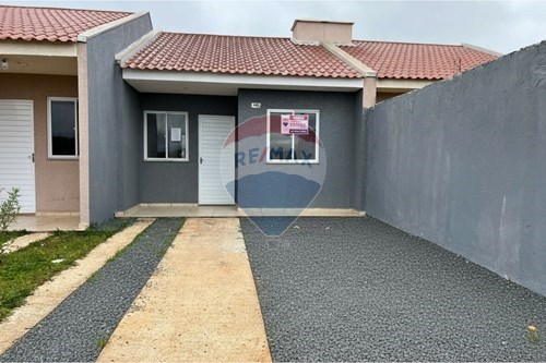 Venda-Casa-Rua Tenente Coronel Valdir Copetti , 402  - Neves , Ponta Grossa , Paraná , 84022-425-560351013-76