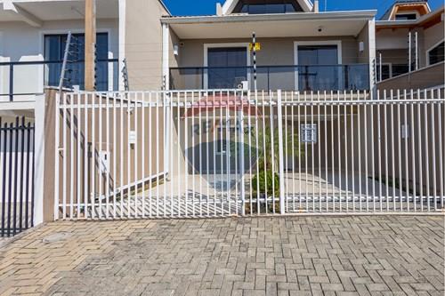 Venda-Casa-R. Eng. Marcos José Lewin , 117  - Fundos do Mafrei  - Fazendinha , Curitiba , Paraná , 81240-490-560331080-31