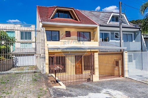 Venda-Sobrado-Avenida Gonzáles Pecotche , 451  - Aristocrata , São José dos Pinhais , Paraná , 83030200-560321091-62
