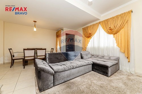 Venda-Sobrado-Rua Newton França Bitencourt , 325  - Ahú , Curitiba , Paraná , 82200270-560371004-41