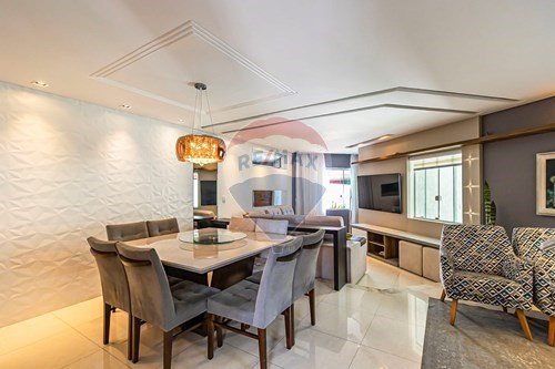 Venda-Casa de Condomínio-Rua Abobora , 76  - 2 quadras da Praça Herculano Zibarth  - Uberaba , Curitiba , Paraná , 81550-280-560351012-161